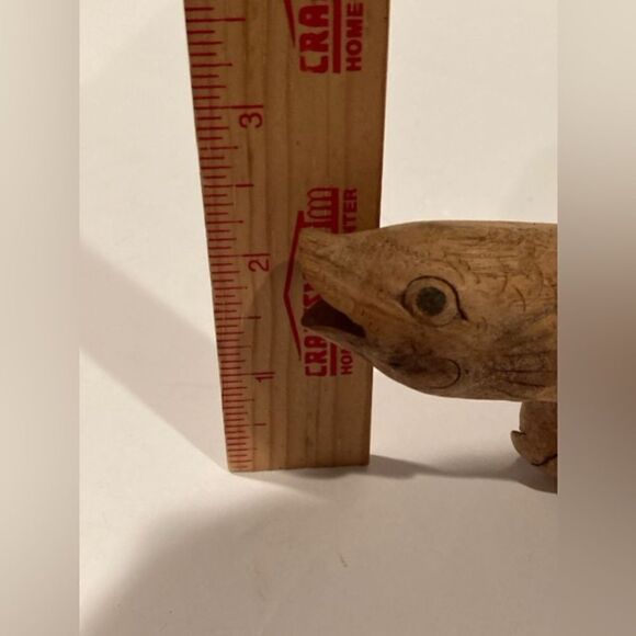 Hand Carved Fish On Wood Burl Folk Art Rustic 6” x 2” - Picture 8 of 9